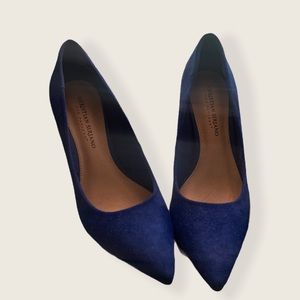 Suede blue Christian Siriano heels